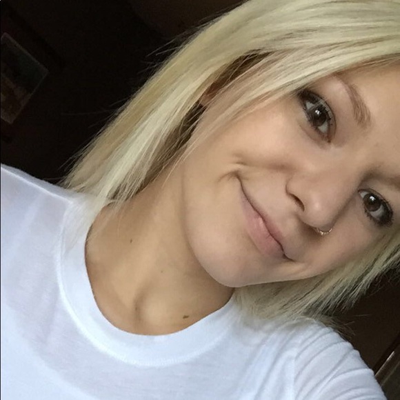 Meet your Posher, Kylee - Picture 1 of 1